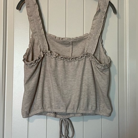 Tan crop scrunch tie top - Picture 2 of 4